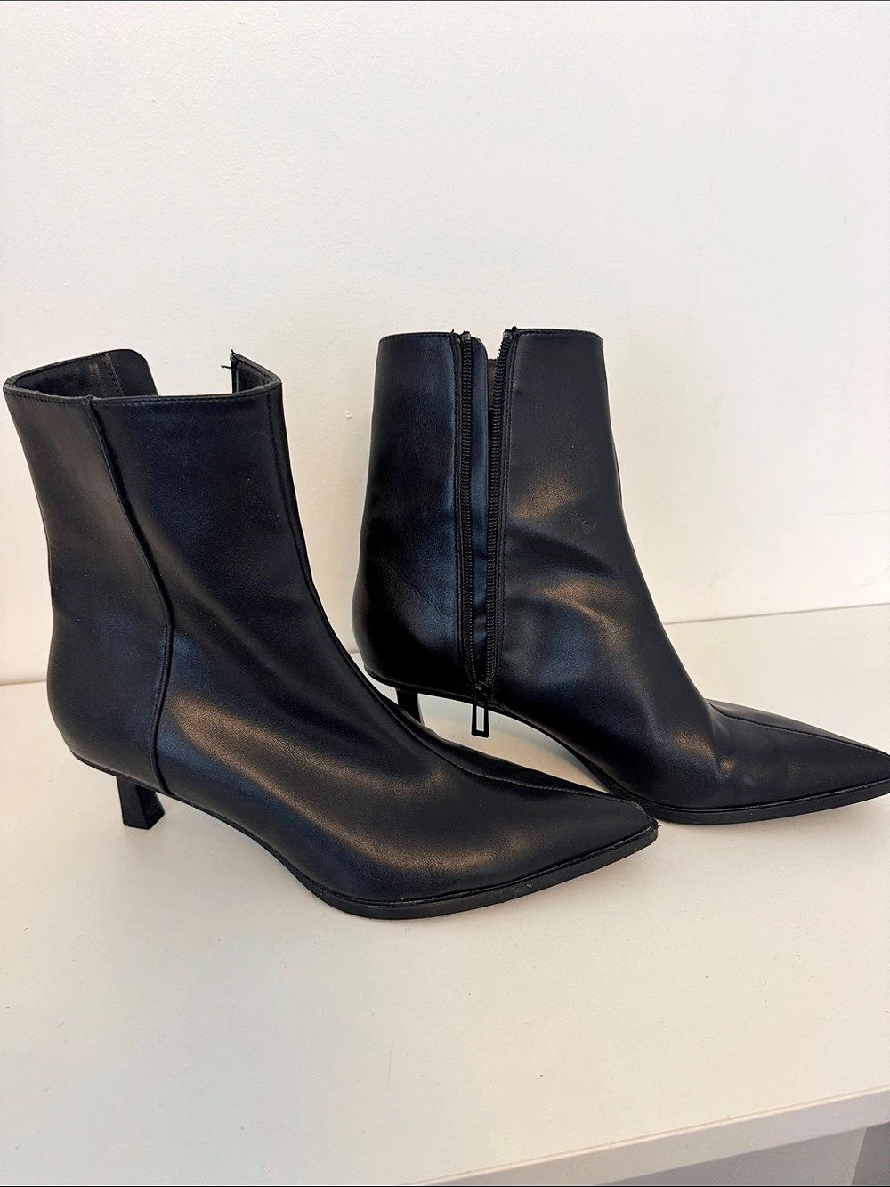 ZARA Black Pointed-Toe Ankle Boots